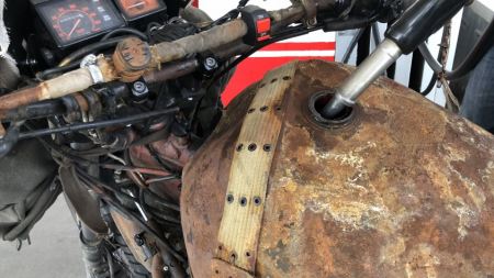 Ein Motorrad das nicht rastet um zu rosten 