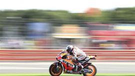 Die MotoGP zu Gast in Großbritannien – am Samstag und Sonntag LIVE bei ServusTV.