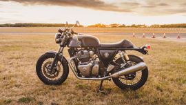 Royal Enfield bringt den „Twin Fun“ mit den ersten Zweizylinder-Motoren seit fast 50 Jahren zurück.