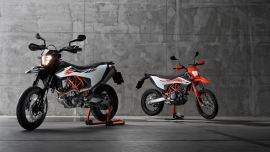 KTMs neue, aufregende 1-Zylinder-Bikes sind ab sofort erhältlich, um die Straßen, Rennstrecken und Schotterwege unsicher zu machen.