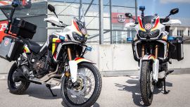 Am 18. April 2019 wurden zwei Honda Africa Twin Motorräder mit Doppelkupplungs-Getriebe an den Arbeiter-Samariter-Bund Österreich – an die Geschäftsführer Mag. Wolfgang Dihanits und Mag. Gerald Fitz sowie an Bundeseinsatzleiter Wolfgang Krenn – übergeben. Damit vertraut nach der österreichischen Polizei nun auch ein österreichischer Rettungsdienst auf die Qualität der Marke Honda.