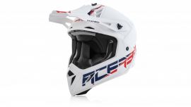 Xajo präsentiert den ACERBIS STEEL CARBON - einen Offroadhelm mit einem sensationellem Gewicht von 940 g (+-60g) und dazu passend die ACERBIS LINEAR MX LIMITED EDITION.