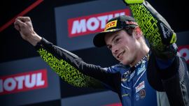 Der sym­pa­thische Racer aus Ried im Innkreis zeigt inzwischen große Erfolge in der WorldSSP.