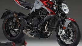 MV Agusta bestätigt die Brutale 800RR mit 140 PS starken 798ccm-Motor als eines ihrer Meilensteinprodukte in der Produktpalette und verbessert ihr Angebot mit dem exklusiven Smart Clutch System.