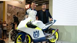 Husqvarna Motorcycles freut sich, ihre Rückkehr in den internationalen Straßensport und die FIM-Weltmeisterschaft Grand Prix Moto3-Klasse bekannt zu geben, wo sie das Max Racing Team offiziell unterstützen werden.