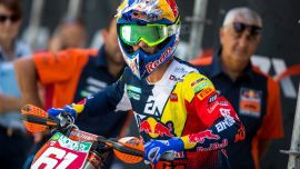 Jorge Prado von Red Bull KTM erholt sich von einer OP in Italien, bei der eine Fraktur am linken Oberschenkelknochen operiert wurde. 