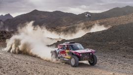 4x4 Dakar Peterhansel gibt Gas