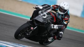 Der 19-malige TT-Renn-Sieger Michael Dunlop hat auf sensationelle Weise bekannt gegeben, dass er für Paul Bird Motorsport an Bord der VisionTrack Ducati V4R des Teams bei den 2020 Isle of Man TT-Rennen fahren wird.