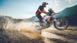 2021 KTM 890 ADVENTURE R RALLY & KTM 890 ADVENTURE R