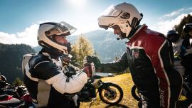 Motorrad Kommunikation: Neue Partnerschaft von Sena und Interphone !