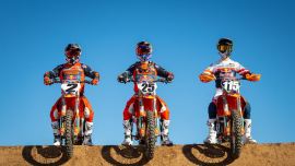 Die Red Bull KTM Factory Racing-Piloten Marvin Musquin und Cooper Webb haben ihre Saisonvorbereitungen abgeschlossen und gehen mit hohen Erwartungen in die AMA Supercross Meisterschaft 2021.