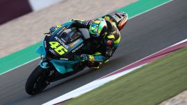 Morbidelli beendet den ersten Tag des Katar-Tests als Siebter; Rossi wird 14. beim Debüt des PETRONAS Yamaha Sepang Racing Teams.