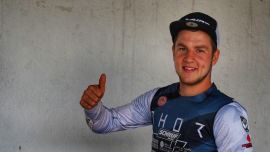 Der Motocrosser Roland Edelbacher versuchte sich, nach zwei Flat Track Trainings in Österreich, bei der internationalen Tschechischen Flat Track Meisterschaft. 