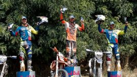 Der Deutsche Manuel Lettenbichler hat die vierte Runde der FIM Hard Enduro Weltmeisterschaft bei Red Bull Romaniacs gewonnen.