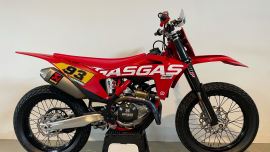 TOP aktuell präsentiert Hanson Schruf seinen GASGAS 450 MC - FLAT TRACK Umbau, um für Yasmin Poppenreiter die perfekte Basis für Podest Plätze zu sichern.