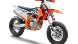 Die KTM 450 SMR des Modelljahres 2022 ist KTMs ultimativer Beitrag im Bereich Supermoto.