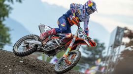 KTM: Hofer gewinnt ersten MX2-Lauf beim Grand Prix von Garda !