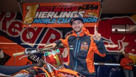 Red Bull KTM Factory Racing ist dank der herausragenden Saison 2021 von Jeffrey Herlings zum dritten Mal nach 2017 MXGP-Weltmeister.