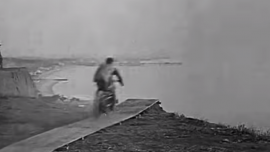 Motorrad Cliff Jumping 1926