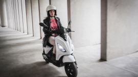 Piaggio 1 läutet neue Ära in der urbanen Elektro-Mobilität ein