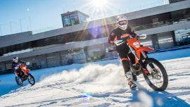 Das Fahrerlager des Red Bull Ring verwandelt sich im Winter in eine Schneefläche, auf der Zweirad-Experten ihre wahre Freude haben - wetterbedingt mit neuem Termin!