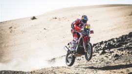 Sam Sunderland startete auf der zweiten Etappe der Rallye Dakar 2022 als Sechster und zeigte eine fehlerfreie Fahr- und Navigationsleistung.