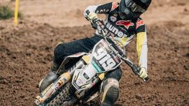 Der HSV Ried Youngster fuhr auf Husqvarna in den EMX 125er Läufen auf die Ränge 10 und 12