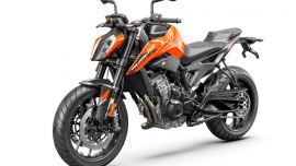 Seit der Markteinführung 2017 hat die KTM 790 DUKE die internationalen Motorradmärkte im Sturm erobert und wurde über 29.000 Mal verkauft.