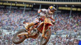 Cooper Webb von Red Bull KTM Factory Racing meldete sich am Samstag zurück und verpasste in der 14. Runde der AMA Supercross Championship auf dem Atlanta Motor Speedway nur knapp das 450SX-Podium.