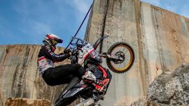 Pol Tarrés will es echt wissen - und tritt beim Red Bull Erzbergrodeo mit seiner T7 an!