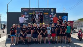 Die Jungen Wilden Burschen und Mädels des Austrian Junior Cups fuhren letztes Wochenende ihre 3. Runde im Automotodrom Grobnik.