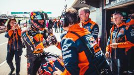 Red Bull KTM Factory Racing kam nach 27 anspruchsvollen Runden auf dem Phillip Island Circuit mit Meisterschaftspunkten nach Hause.