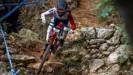 Die EWS-E ist der Höhepunkt des eMTB-Rennsports und der Inbegriff des Fortschritts, wenn es um den MTB-Sport mit Elektroantrieb geht.