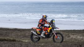 Zu Beginn der vierten Etappe dieser letzten Runde der FIM World Rally-Raid Championship kämpfte der KTM 450 RALLY-Pilot auf der kurzen 100-Kilometer-Prüfung hart, um am Ende des Tages den zweiten Platz zu belegen.