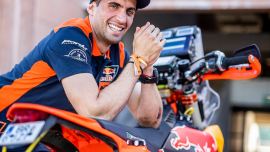 Während sich Matthias Walkner noch von seiner Verletzung erholt, werden Kevin Benavides und Toby Price auf den neuesten KTM 450 RALLY Maschinen die Ehre für KTM in Marokko haben.