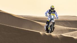 Luciano Benavides von Husqvarna Factory Racing hat die dritte Etappe der Rallye du Maroc 2022 gewonnen - die dritte Runde der FIM World Rally-Raid Championship. 