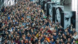 Die Internationale Motorradausstellung behauptet einmal mehr ihre weltweite Führungsrolle: + 38 % mehr Besucher insgesamt als 2021, steigende Zahlen auch bei Ausstellern und Medien.