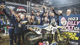 Billy Bolt von Husqvarna Factory Racing hat bei der fünften und letzten Runde der FIM SuperEnduro Weltmeisterschaft alles gegeben und sich den Titel 2023 gesichert.Billy Bolt von Husqvarna Factory Racing hat bei der fünften und letzten Runde der FIM SuperEnduro Weltmeisterschaft alles gegeben und sich den Titel 2023 gesichert.