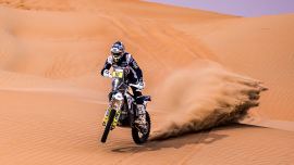 Husqvarna Factory Racing-Pilot Skyler Howes zeigte bei der 2023 Abu Dhabi Desert Challenge erneut eine starke Leistung mit P3.