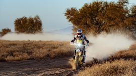 Luciano Benavides von Husqvarna Factory Racing belegte bei der 2023 Desafio Ruta 40 den zweiten Tag in Folge den zweiten Platz.