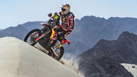 Toby Price von Red Bull KTM Factory Racing hat sich auf der zermürbenden vierten Etappe der 2023 Desafio Ruta 40 den fünften Platz erkämpft.