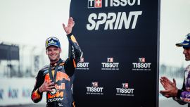 Brad Binder qualifiziert sich als Fünfter und ist nur zwei Zehntel von der Pole Position entfernt - im Sprint fährt er auf Platz 2!