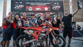 Josep Garcia von Red Bull KTM Factory Racing sicherte sich einen Doppelsieg in der EnduroGP-Klasse bei der vorletzten Runde der FIM EnduroGP-Weltmeisterschaft 2023 in Portugal. 