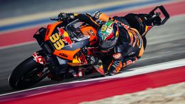 Die vorletzte Runde der MotoGP 2023 findet in der einzigartigen und frisch modernisierten Arena des Lusail International Circuit in Katar statt und ist für Red Bull KTM Factory Racing ein gutes Pflaster.