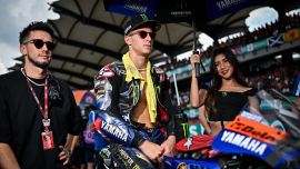 Die Monster Energy Yamaha MotoGP-Piloten Fabio Quartararo und Franco Morbidelli sind von Sepang, Malaysia, zum Lusail International Circuit in Katar gereist, um an diesem Wochenende die vorletzte Runde der MotoGP-Saison 2023 zu bestreiten.