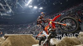 Manuel Lettenbichler von Red Bull KTM Factory Racing hat bei der zweiten Runde der FIM SuperEnduro Weltmeisterschaft 2024 den vierten Gesamtrang belegt. 