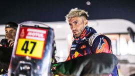 Kevin Benavides von Red Bull KTM Factory Racing hat auf der anstrengenden dritten Etappe der Rallye Dakar 2024 den Tagessieg geholt.