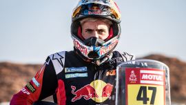 Auf einer extrem harten und anspruchsvollen Dakar holt sich das Red Bull KTM Factory Racing Team ein TOP 5 Ergebnis.