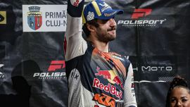 Manuel Lettenbichler von Red Bull KTM Factory Racing hat seinen zweiten Podiumsplatz in der FIM SuperEnduro Weltmeisterschaft 2024 errungen. 