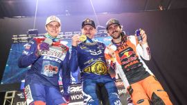 In der siebten und letzte Runde der Superenduro-Weltmeisterschaft in Newcastle, Großbritannien zeige Walker was er kann und sicherte sich den 2. Gesamtrang.